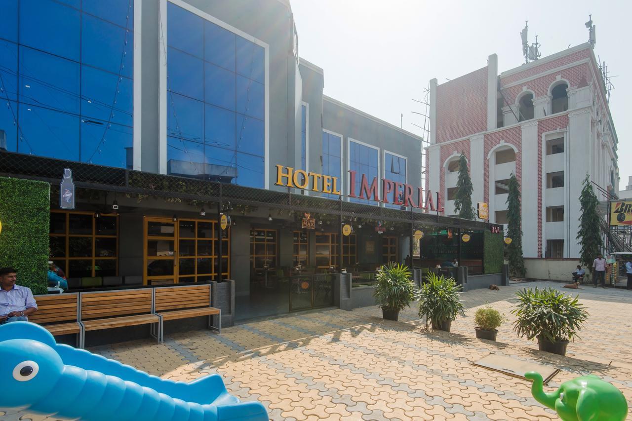Oyo 13857 Hotel Imperial Umele Exterior photo